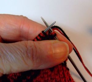 dk knitting-setting up for new row