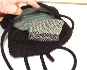 black hand bag- lining